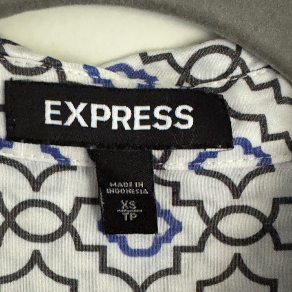 Express Navy And White Patterned Button-Down Shirt - image 7